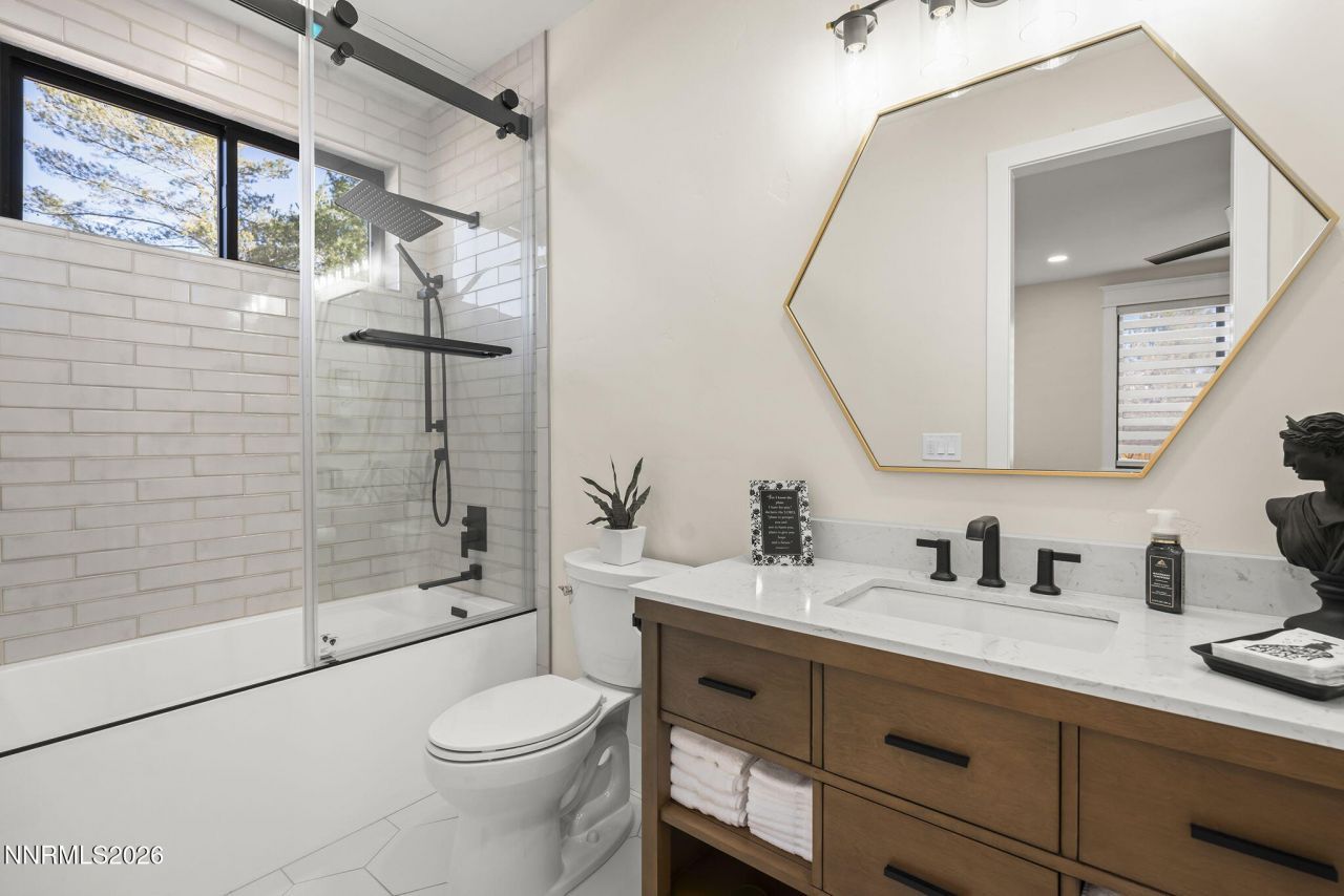 7201 Silver King Drive, Sparks, NV 89436 Photo