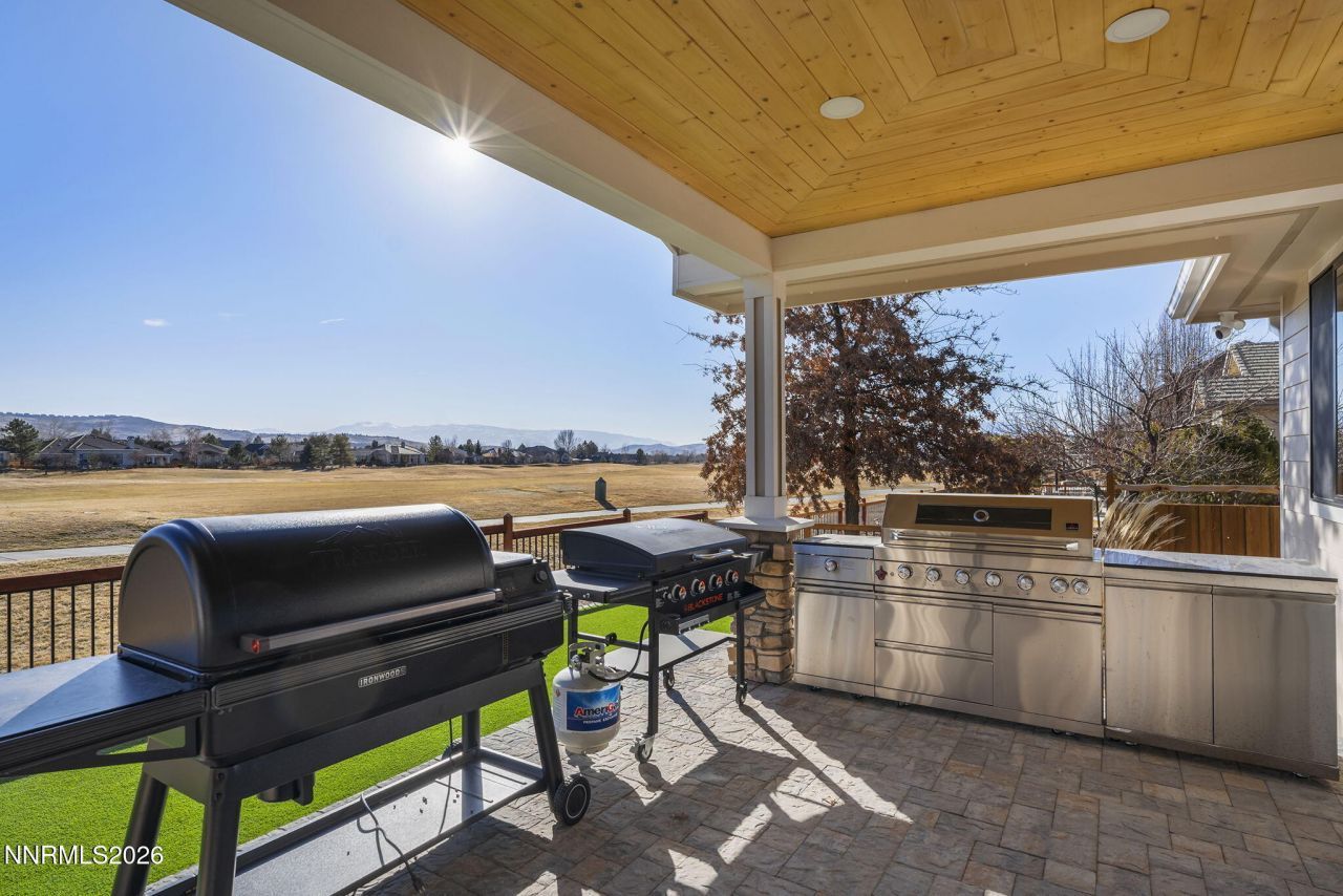 7201 Silver King Drive, Sparks, NV 89436 Photo