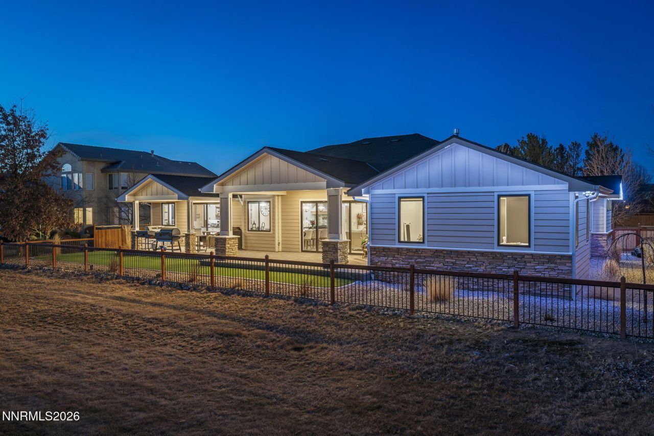 7201 Silver King Drive, Sparks, NV 89436 Photo