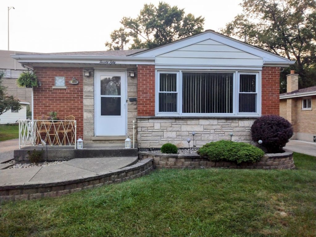 2050 Atwood Avenue, Berkeley, IL 60163 Main Photo