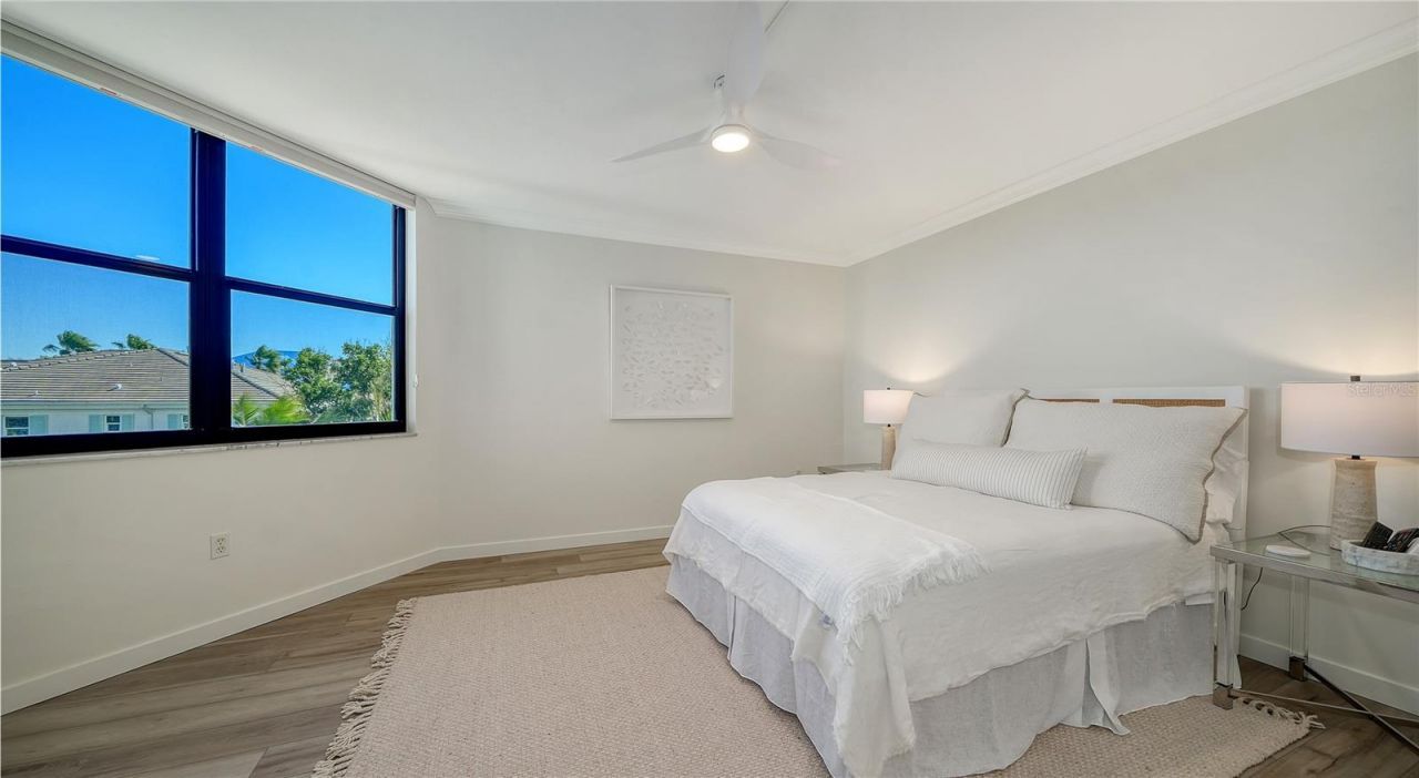 1000 Longboat Club Road, Unit 403, Longboat Key, FL 34228 Photo