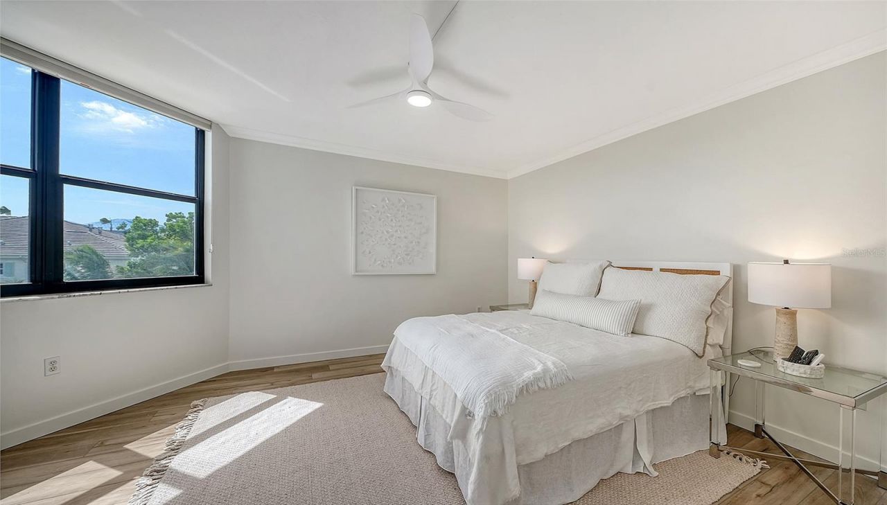 1000 Longboat Club Road, Unit 403, Longboat Key, FL 34228 Photo