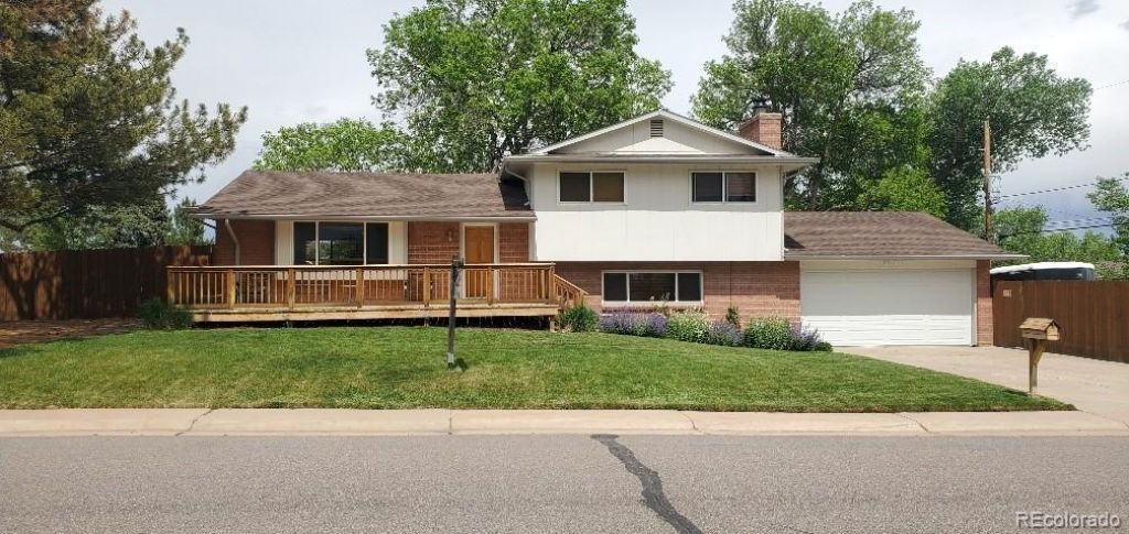 8120 S Jay Drive, Littleton, CO 80128 Main Photo