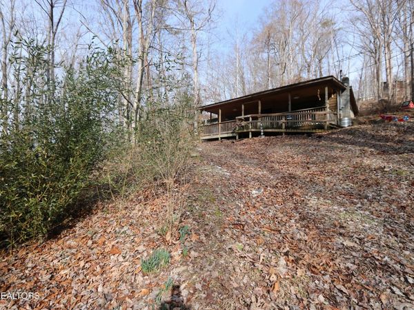 110 Laguna Vista Drive, Caryville, TN 37714