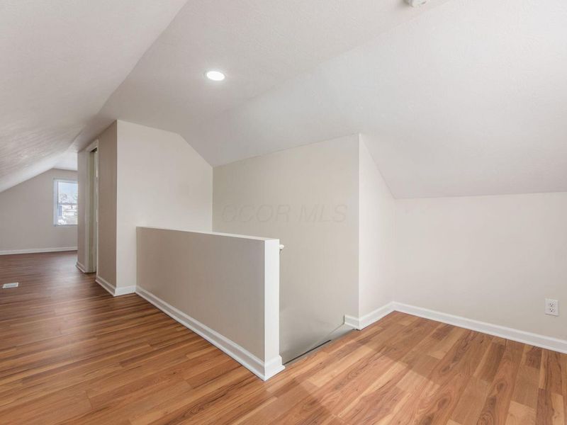 1386 E 22nd Avenue, Columbus, OH 43211 Photo 16