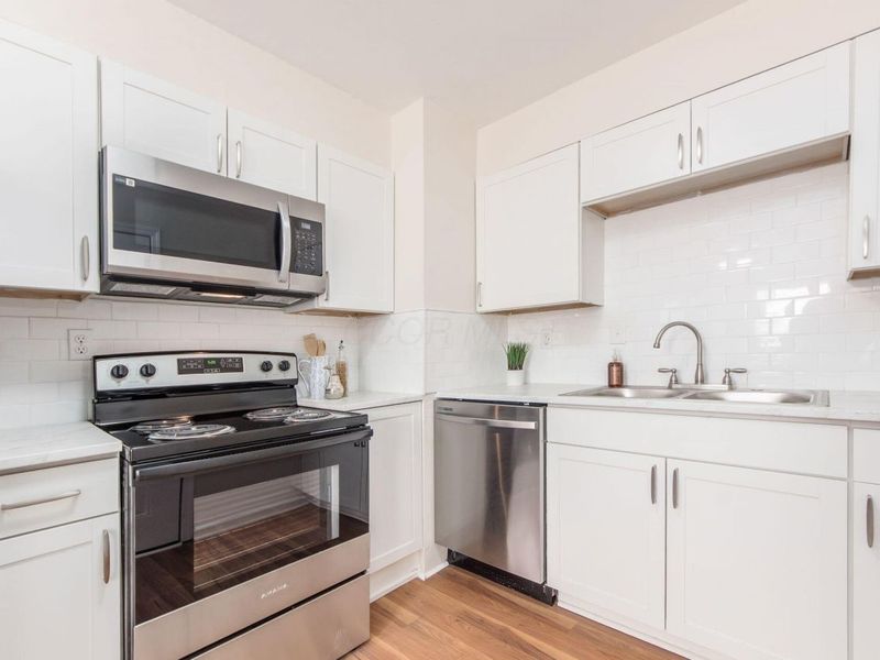 1386 E 22nd Avenue, Columbus, OH 43211 Photo 8