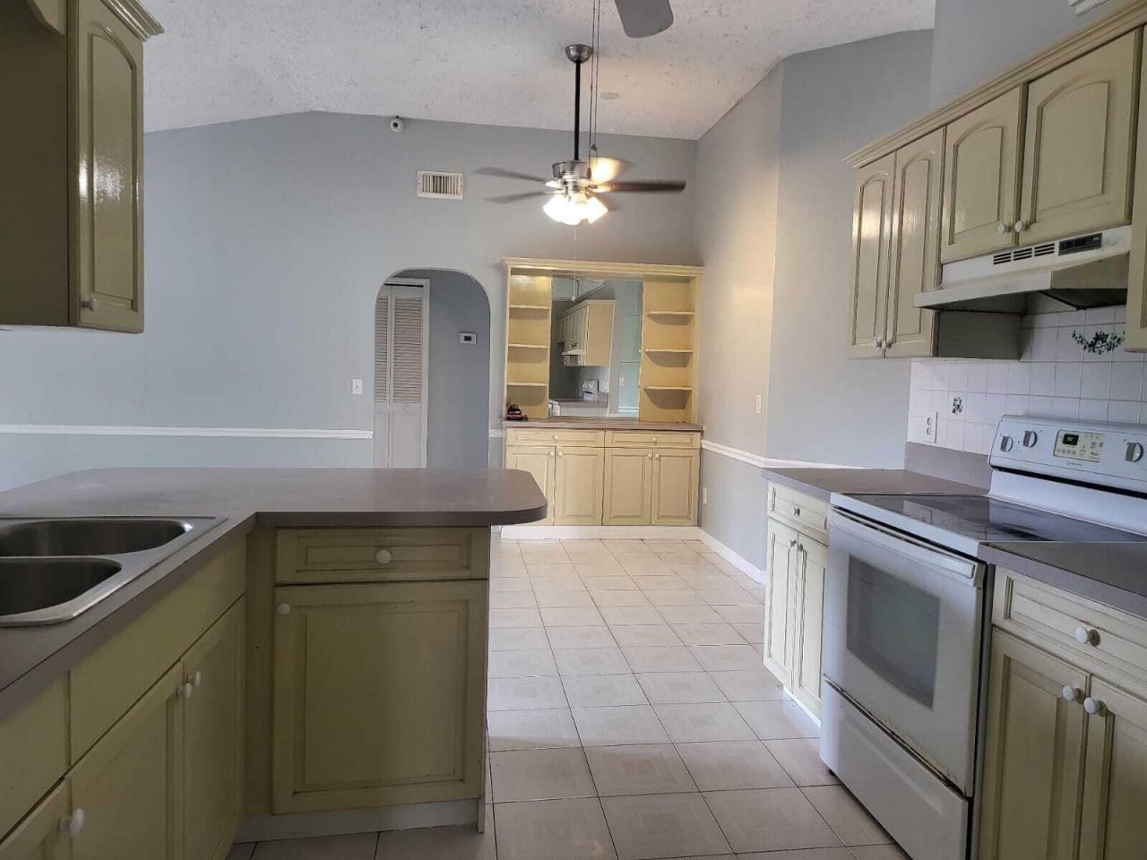 349 SE Fallon Drive, Port Saint Lucie, FL 34983 Photo