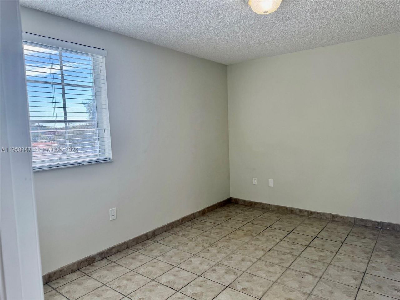601 SW 37th Ave, Unit 304, Miami, FL 33135 Photo