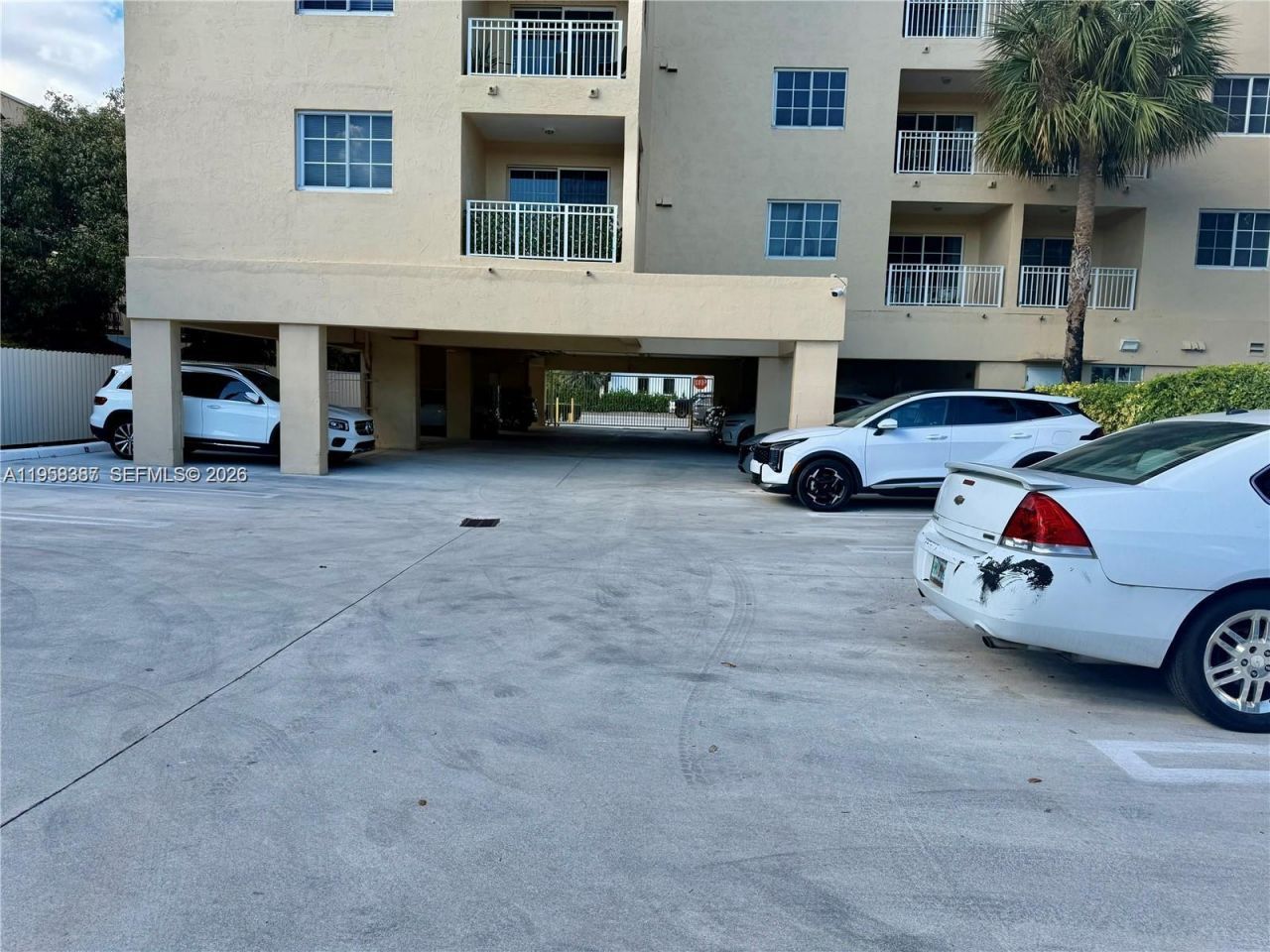601 SW 37th Ave, Unit 304, Miami, FL 33135 Photo