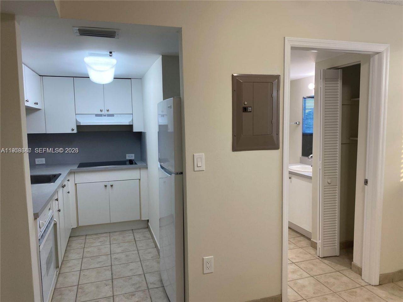 601 SW 37th Ave, Unit 304, Miami, FL 33135 Photo