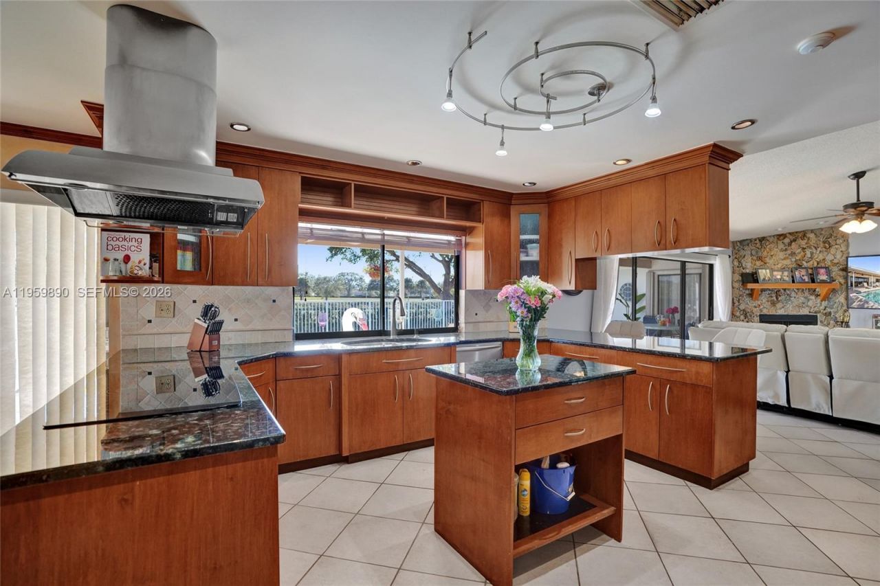 10180 SW 1st Ct, Coral Springs, FL 33071 Photo