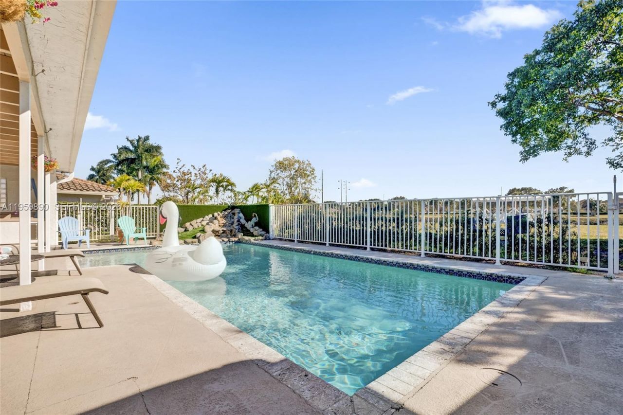 10180 SW 1st Ct, Coral Springs, FL 33071 Photo