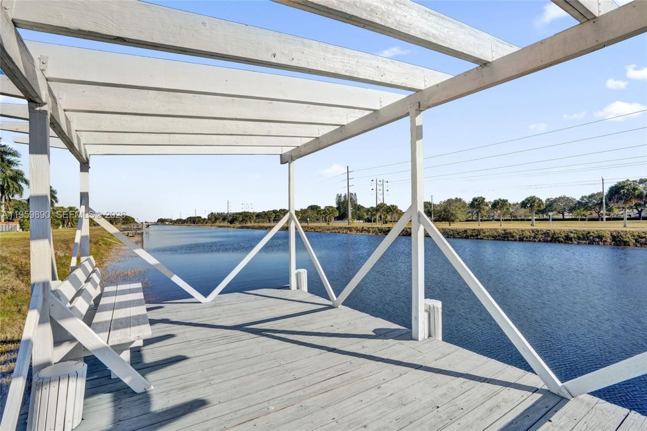 10180 SW 1st Ct, Coral Springs, FL 33071 Photo