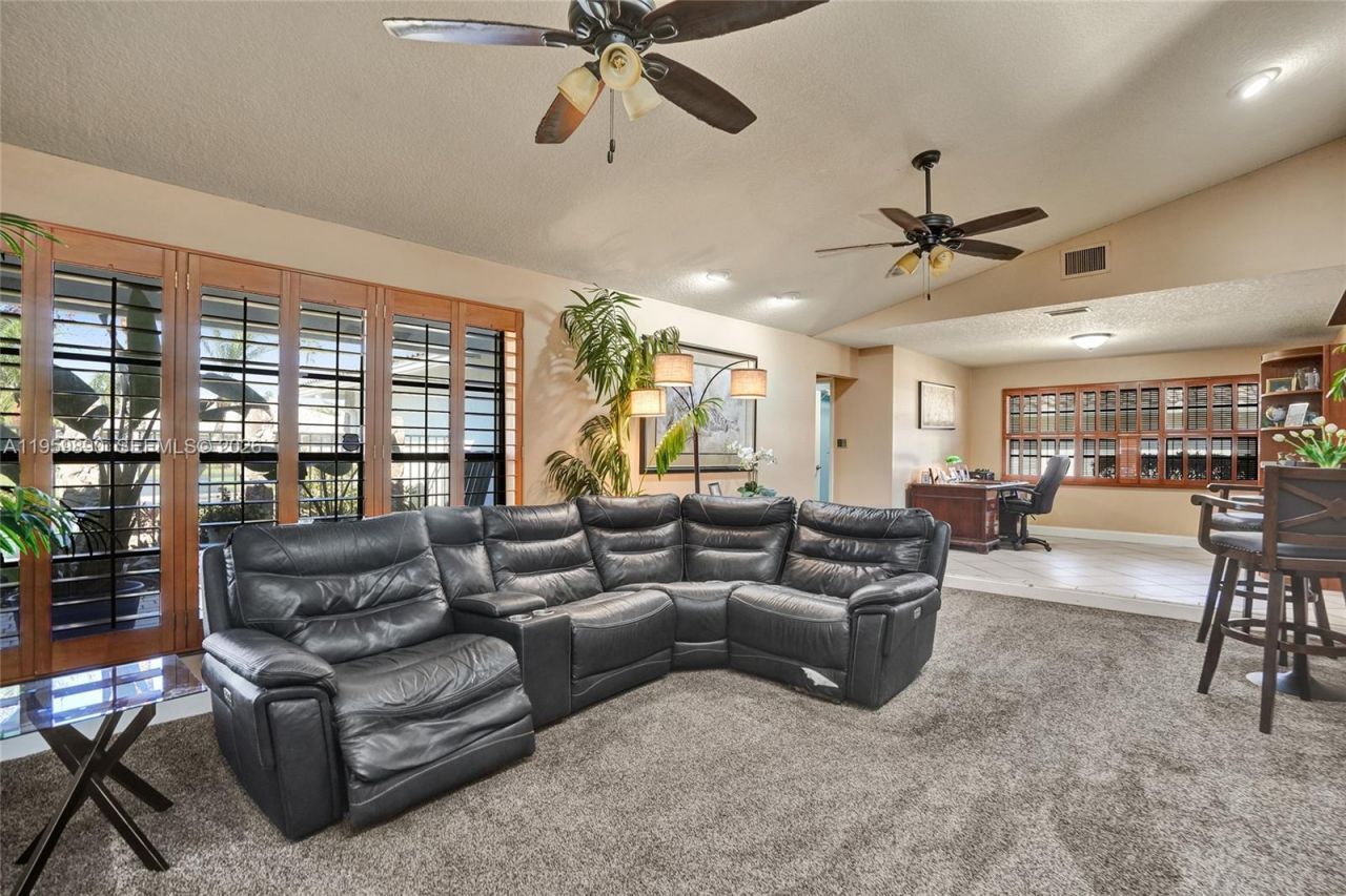 10180 SW 1st Ct, Coral Springs, FL 33071 Photo