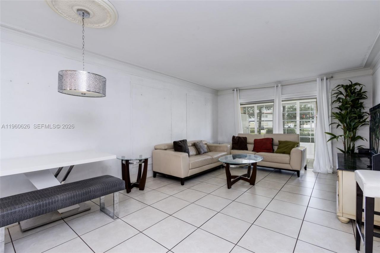 4341 NW 16th St, Unit 101, Lauderhill, FL 33313 Photo