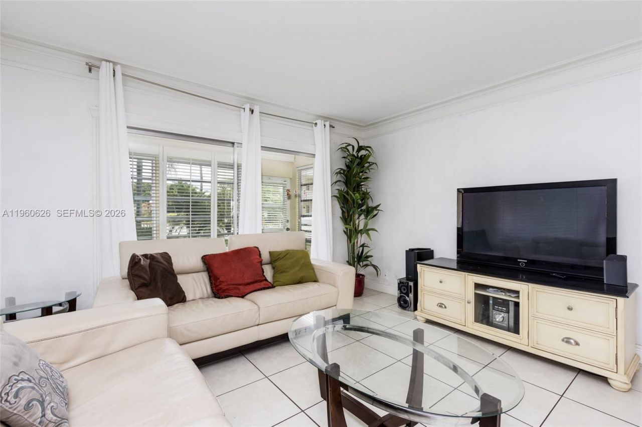 4341 NW 16th St, Unit 101, Lauderhill, FL 33313 Photo