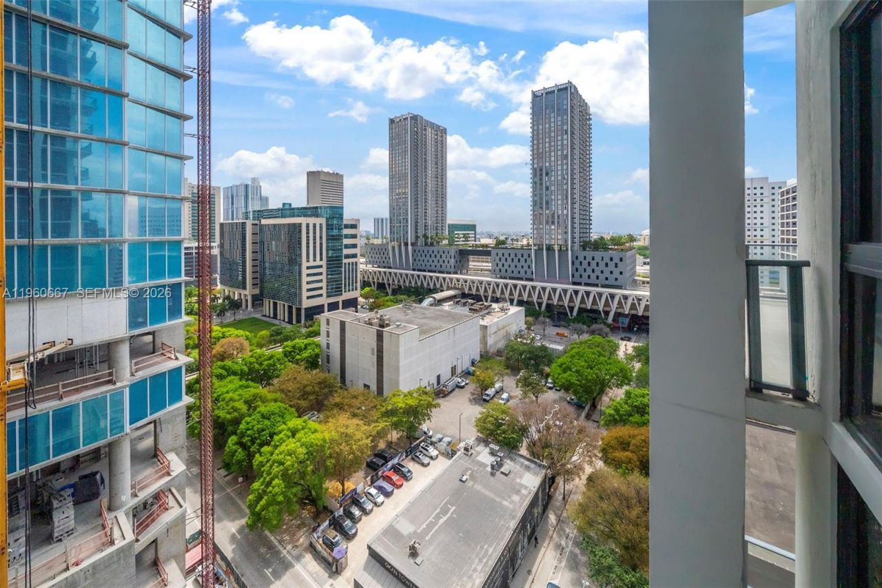 11 NE 6, Unit 1802, Miami, FL 33132 Photo