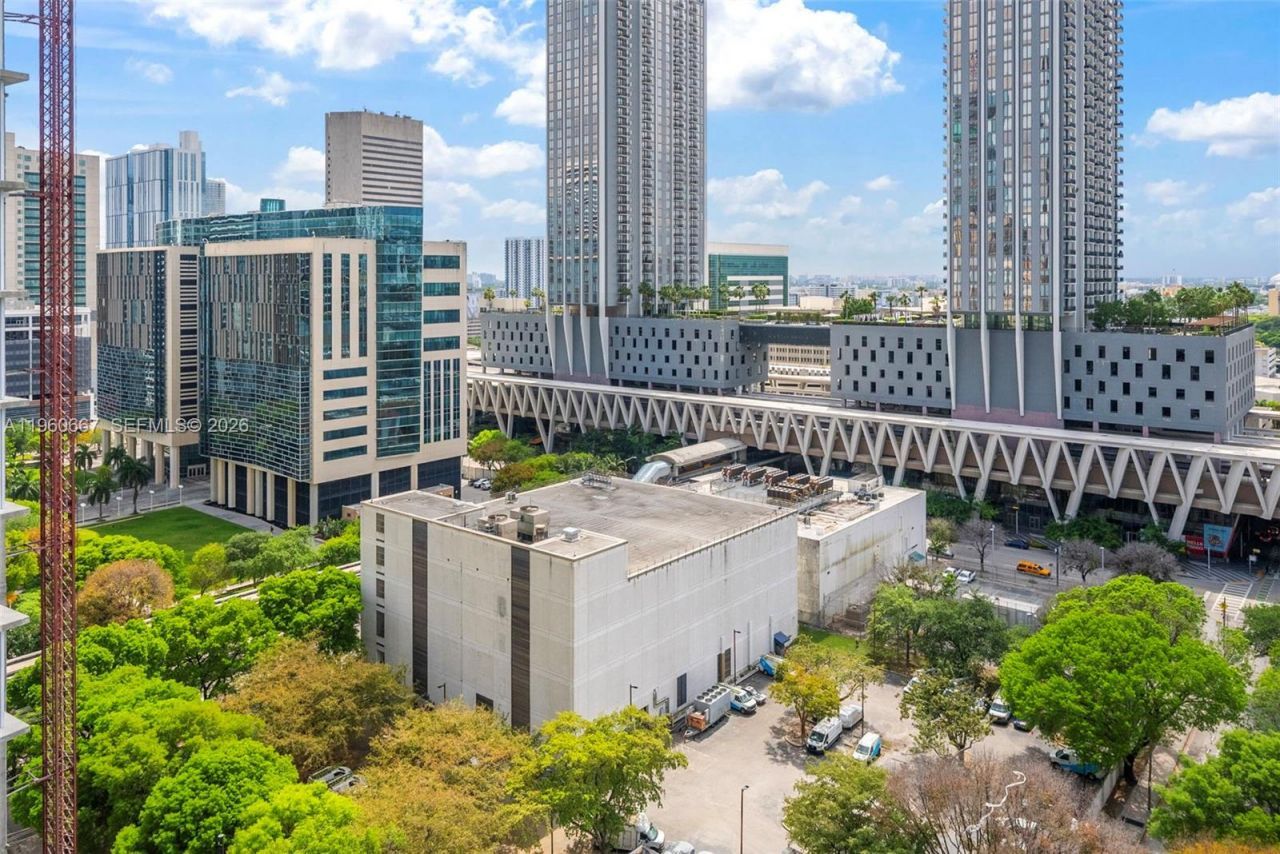 11 NE 6, Unit 1802, Miami, FL 33132 Photo