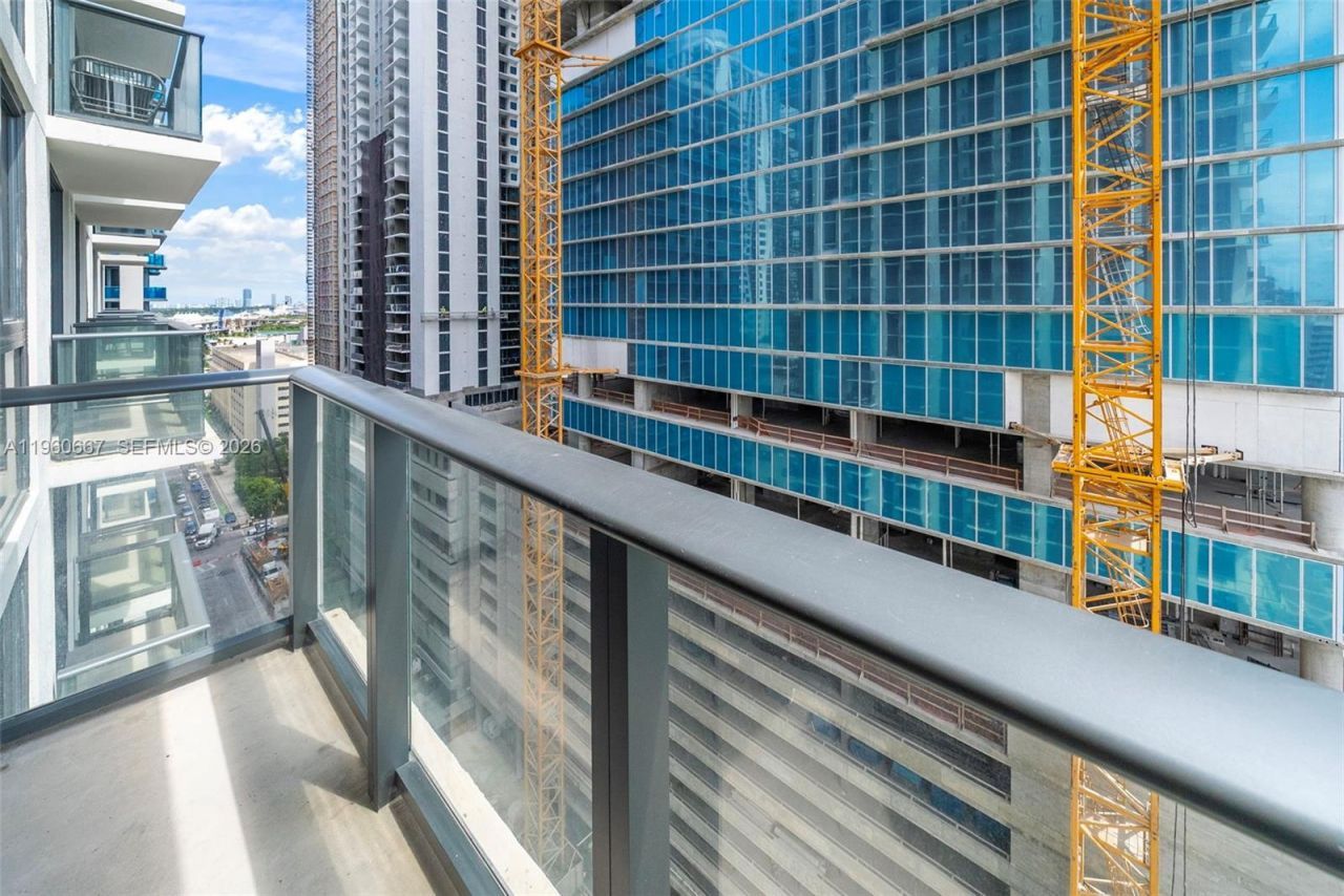 11 NE 6, Unit 1802, Miami, FL 33132 Photo