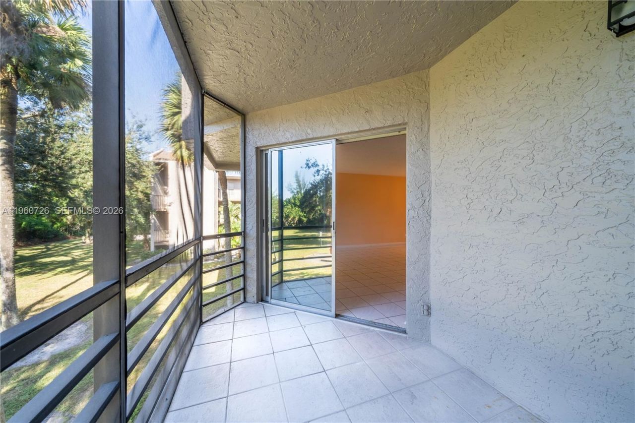 3100 Riverside Dr, Unit 210, Coral Springs, FL 33065 Photo