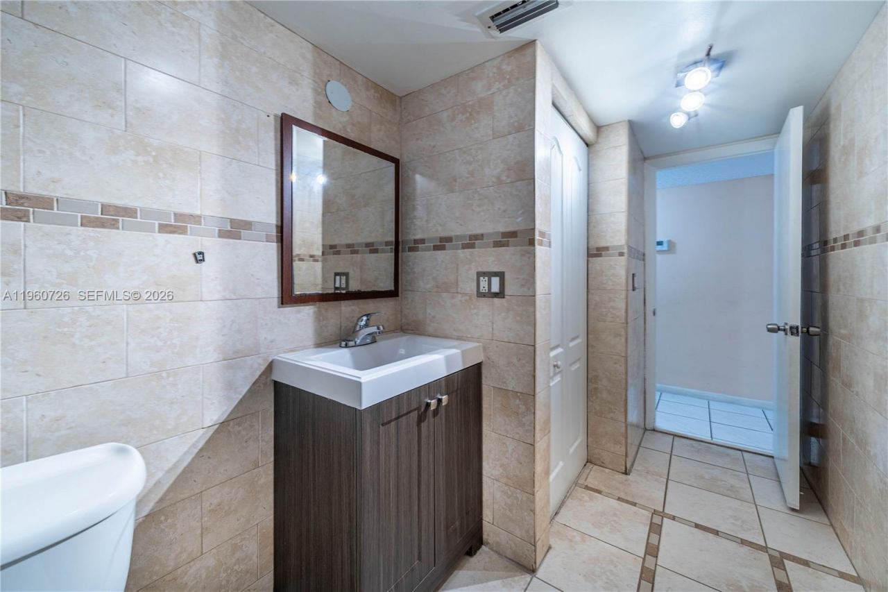 3100 Riverside Dr, Unit 210, Coral Springs, FL 33065 Photo