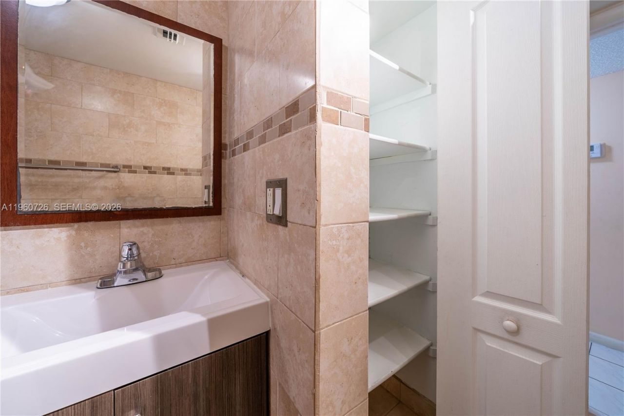 3100 Riverside Dr, Unit 210, Coral Springs, FL 33065 Photo