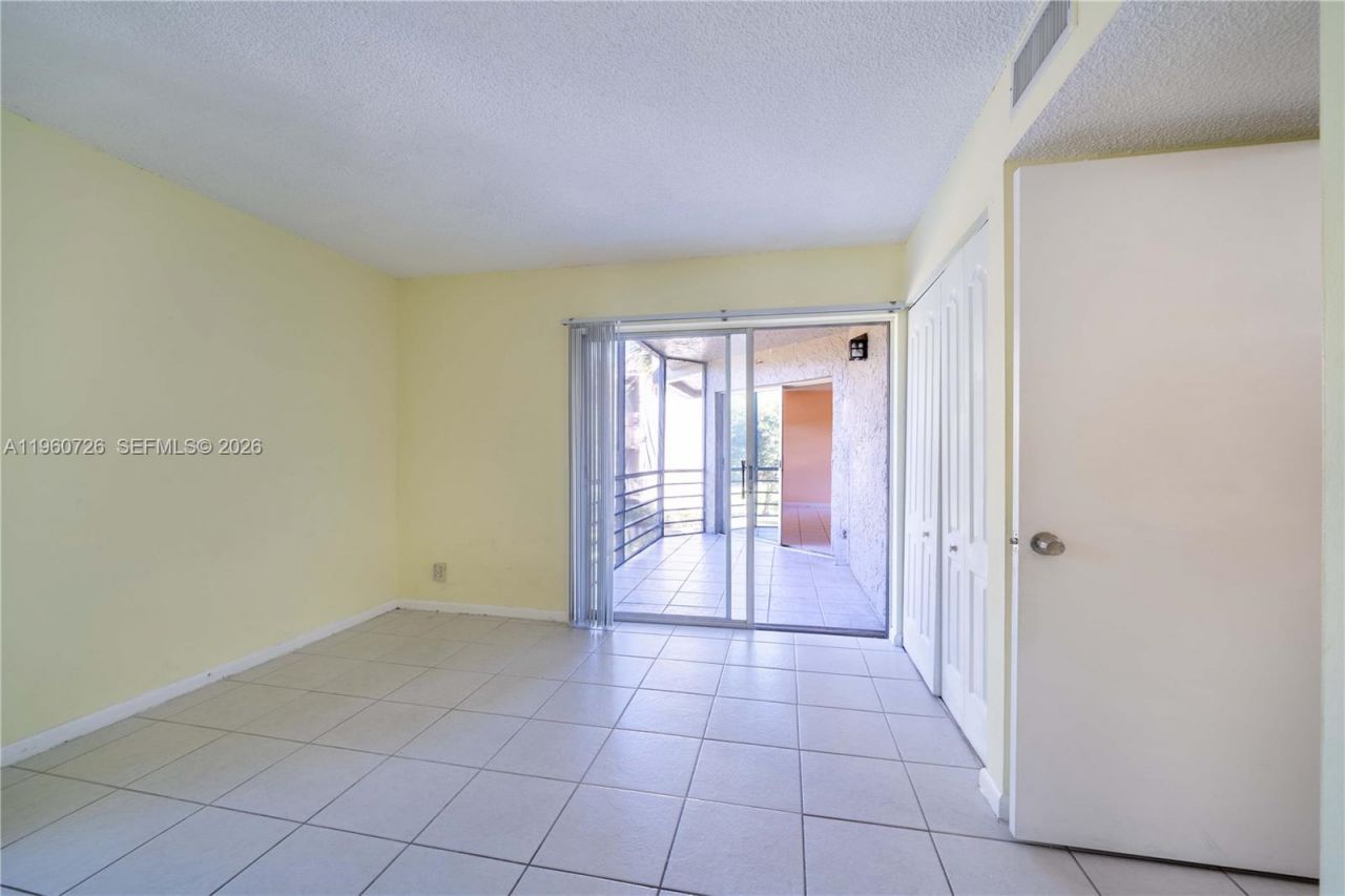 3100 Riverside Dr, Unit 210, Coral Springs, FL 33065 Photo