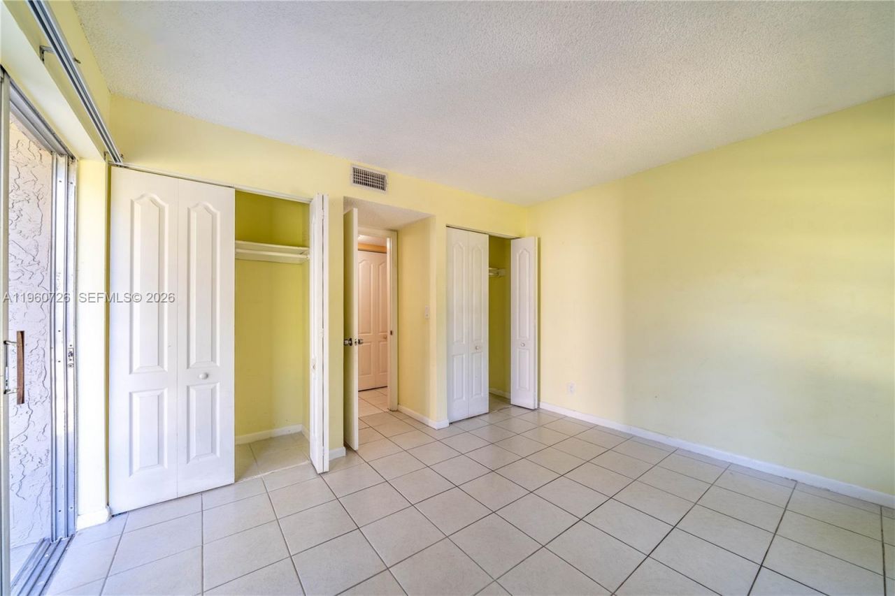 3100 Riverside Dr, Unit 210, Coral Springs, FL 33065 Photo