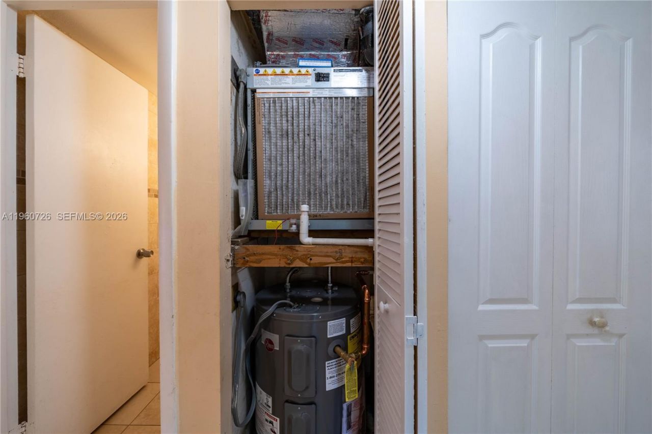 3100 Riverside Dr, Unit 210, Coral Springs, FL 33065 Photo