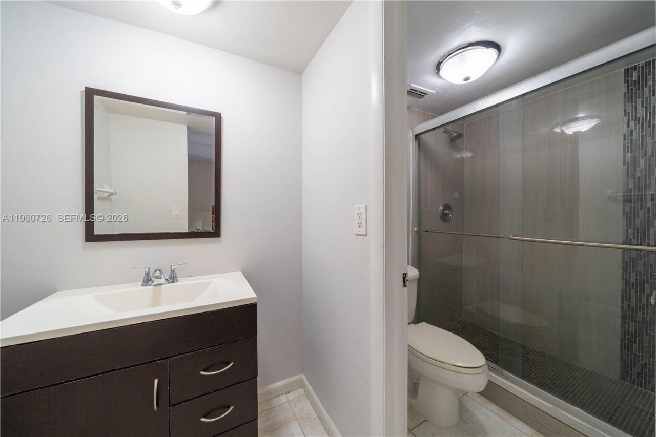 3100 Riverside Dr, Unit 210, Coral Springs, FL 33065 Photo