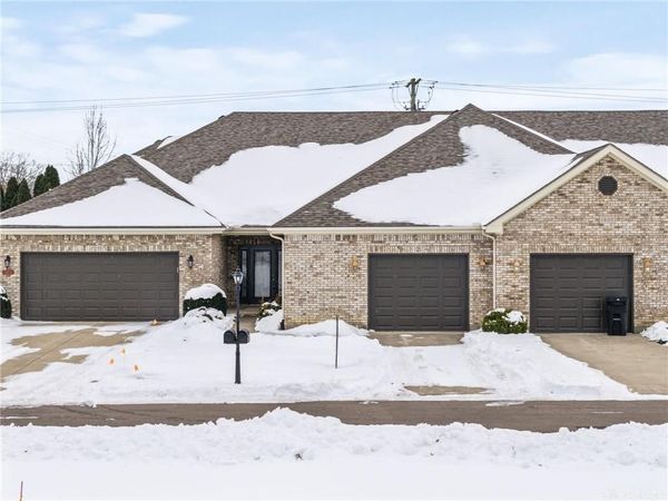 1426 Paul Revere Way, Unit B, Troy, OH 45373