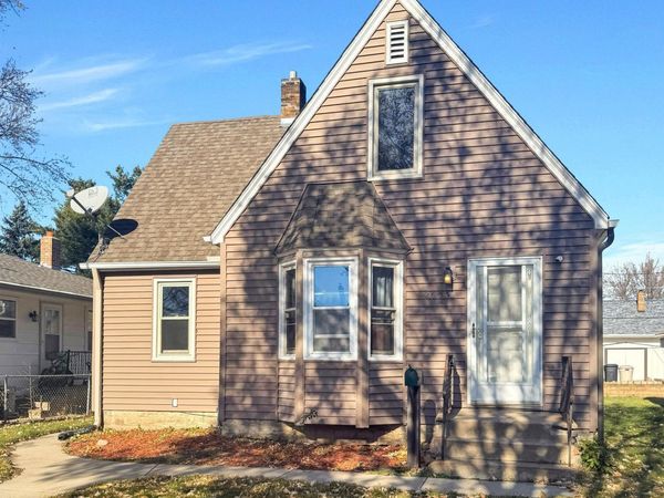 2003 Cottage Avenue E, Saint Paul, MN 55119