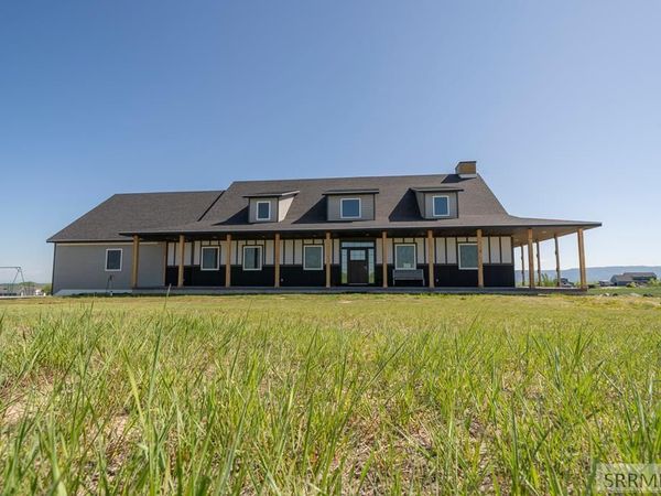 12027 E 101 N, IDAHO FALLS, ID 83401