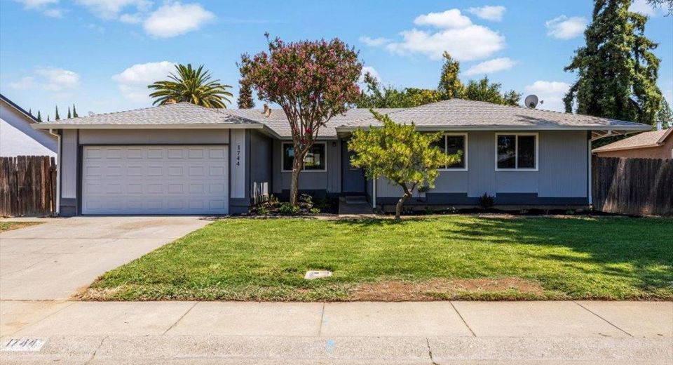 1744 Franquette Dr, Yuba City, CA 95991 Photo