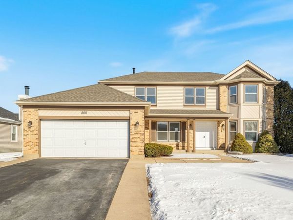 800 Big Bear Trail, Cary, IL 60013