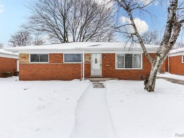 29327 Orvylle Drive, Warren, MI 48092