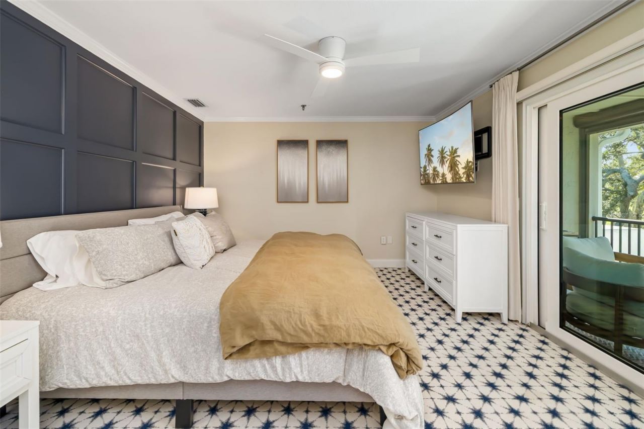 2195 Harbourside Drive, Unit 404, Longboat Key, FL 34228 Photo