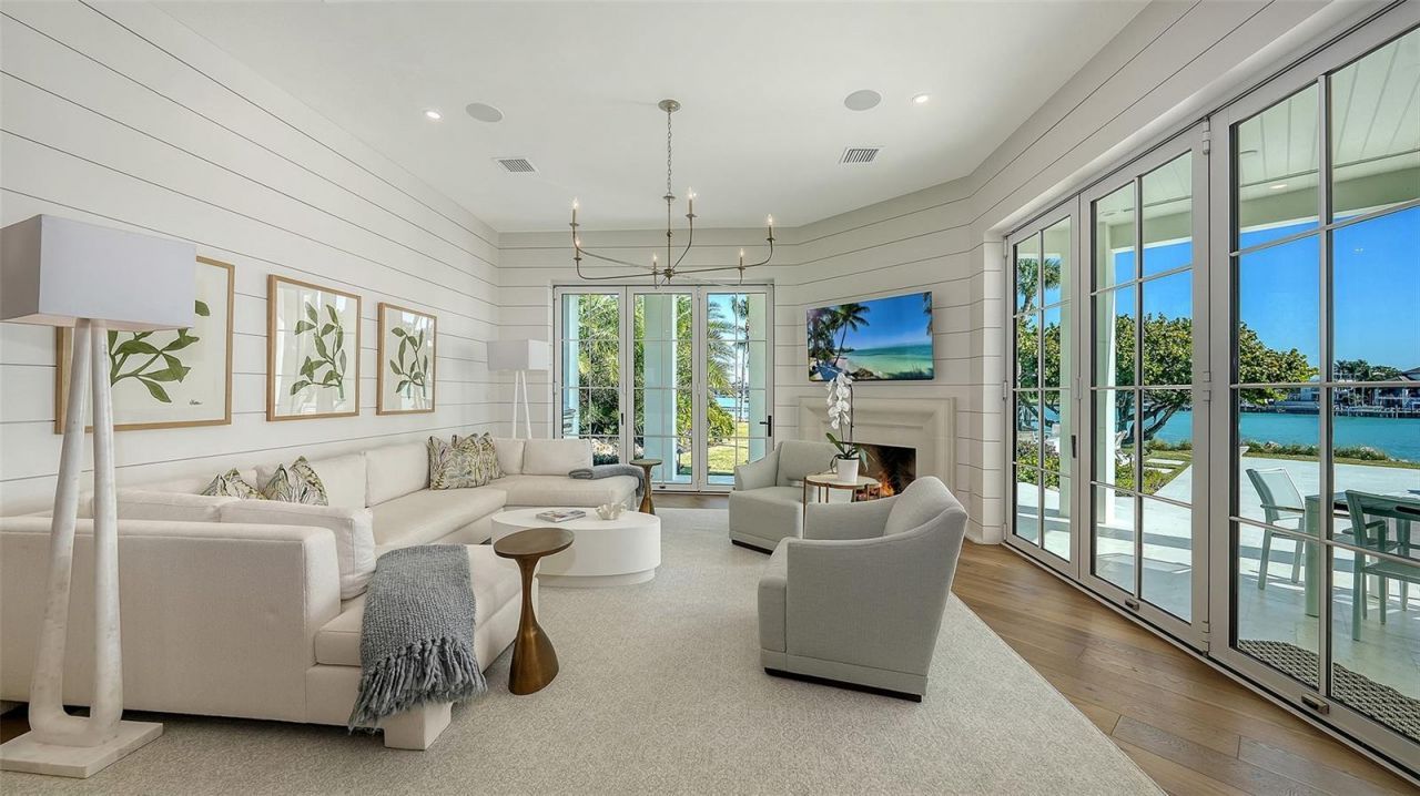 70 Lighthouse Point Drive, Longboat Key, FL 34228 Photo