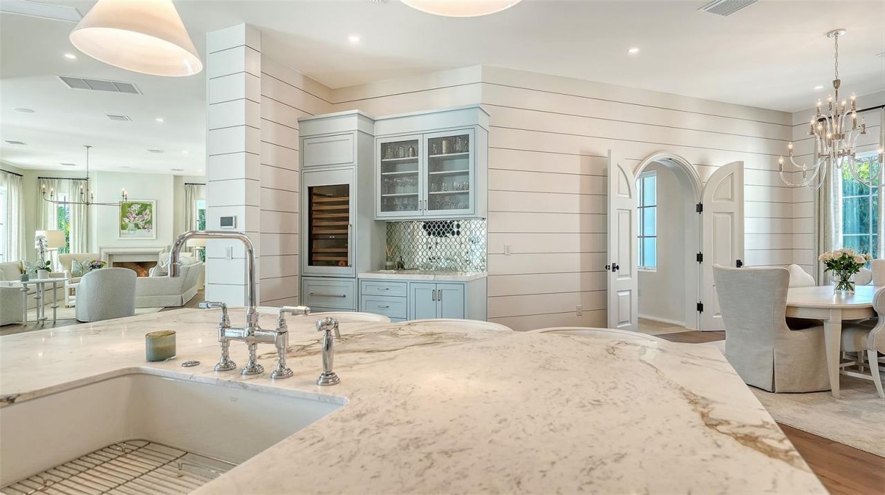 70 Lighthouse Point Drive, Longboat Key, FL 34228 Photo