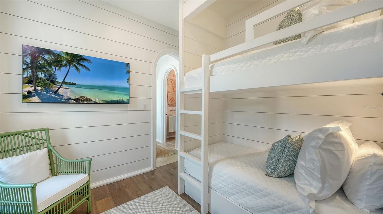 70 Lighthouse Point Drive, Longboat Key, FL 34228 Photo