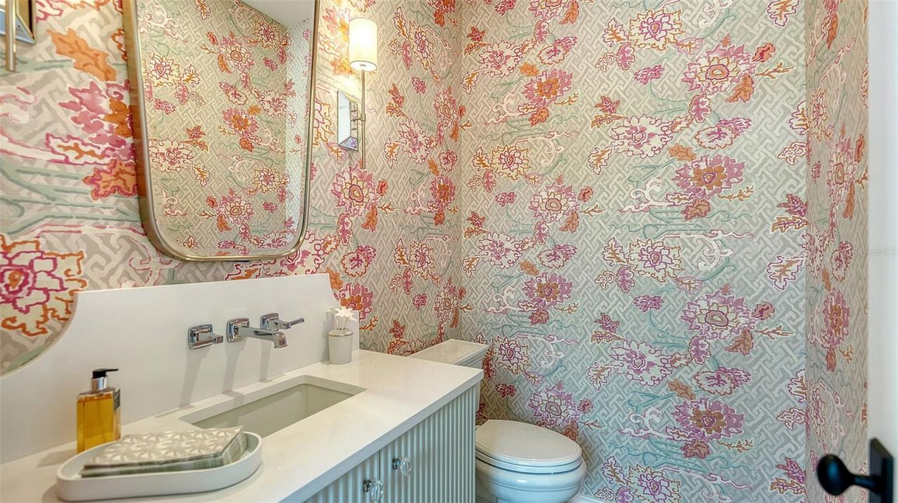 70 Lighthouse Point Drive, Longboat Key, FL 34228 Photo