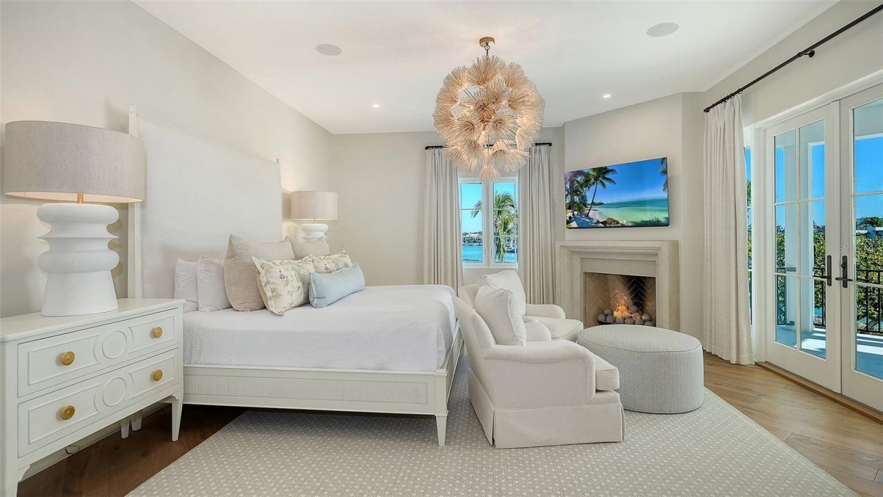 70 Lighthouse Point Drive, Longboat Key, FL 34228 Photo