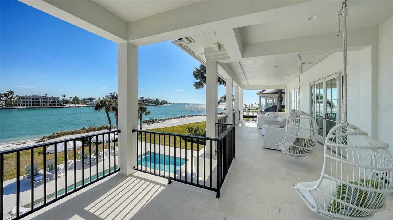 70 Lighthouse Point Drive, Longboat Key, FL 34228 Photo