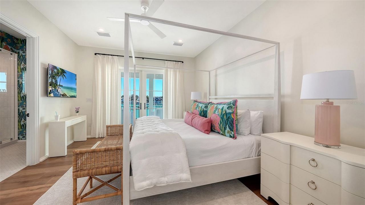 70 Lighthouse Point Drive, Longboat Key, FL 34228 Photo