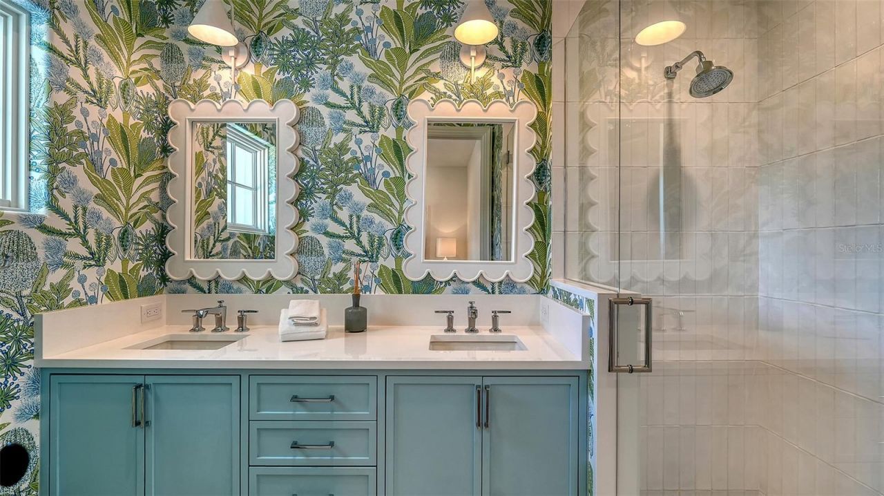 70 Lighthouse Point Drive, Longboat Key, FL 34228 Photo