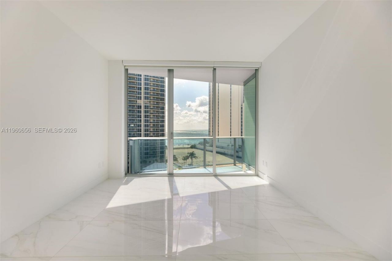 17550 Collins Ave, Unit 505, Sunny Isles Beach, FL 33160 Photo