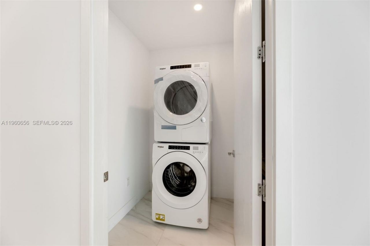 17550 Collins Ave, Unit 505, Sunny Isles Beach, FL 33160 Photo
