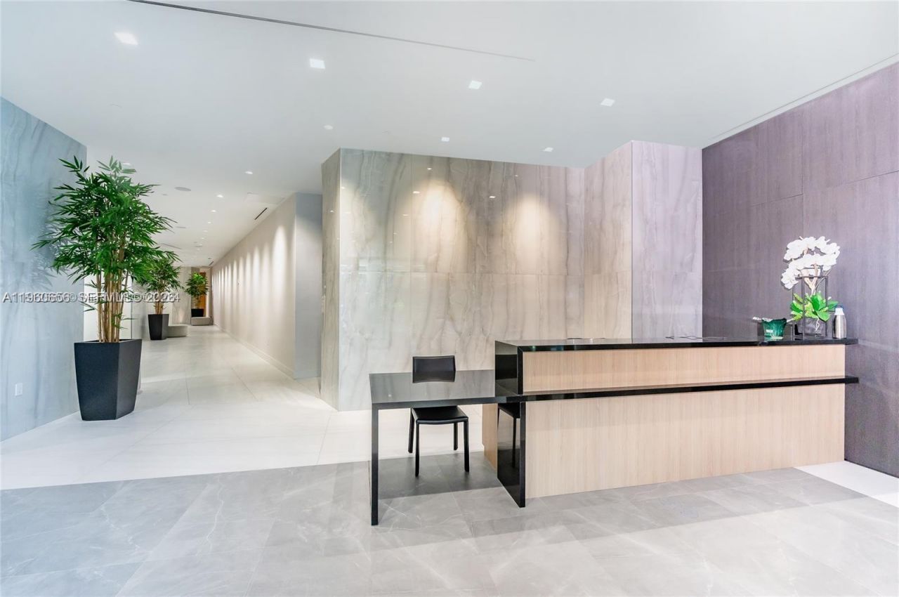 17550 Collins Ave, Unit 505, Sunny Isles Beach, FL 33160 Photo