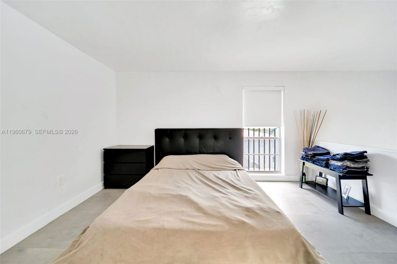 6900 N Kendall Dr, Unit A303, Pinecrest, FL 33156 Photo