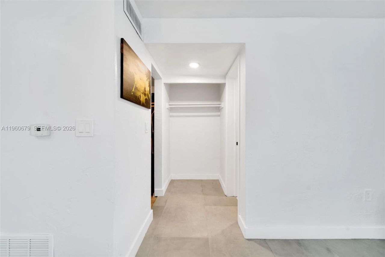 6900 N Kendall Dr, Unit A303, Pinecrest, FL 33156 Photo